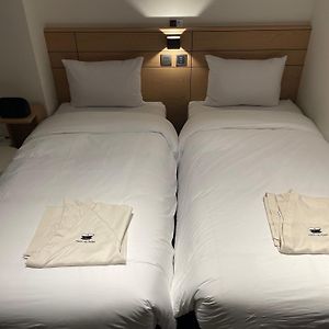 Habitación con 2 Camas Individuales Adaptada para Discapacitados